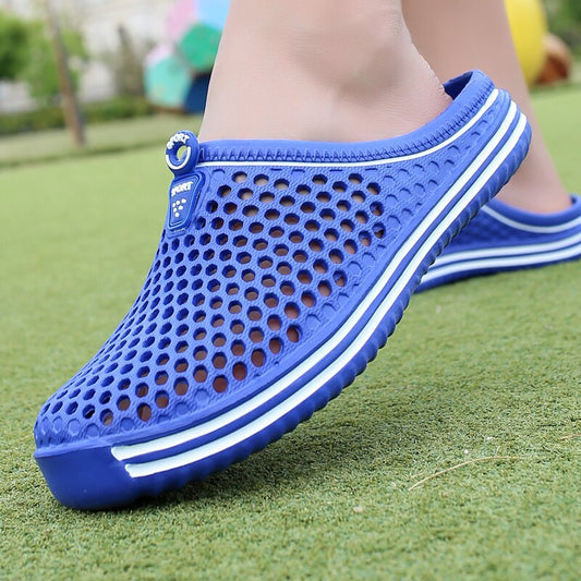 Men Shoes Beach Slippers Unisex Hollow Out Casual Couple Beach Sandal Flip Flops Shoes Non-slide Male Water Shoes Mens Slippers