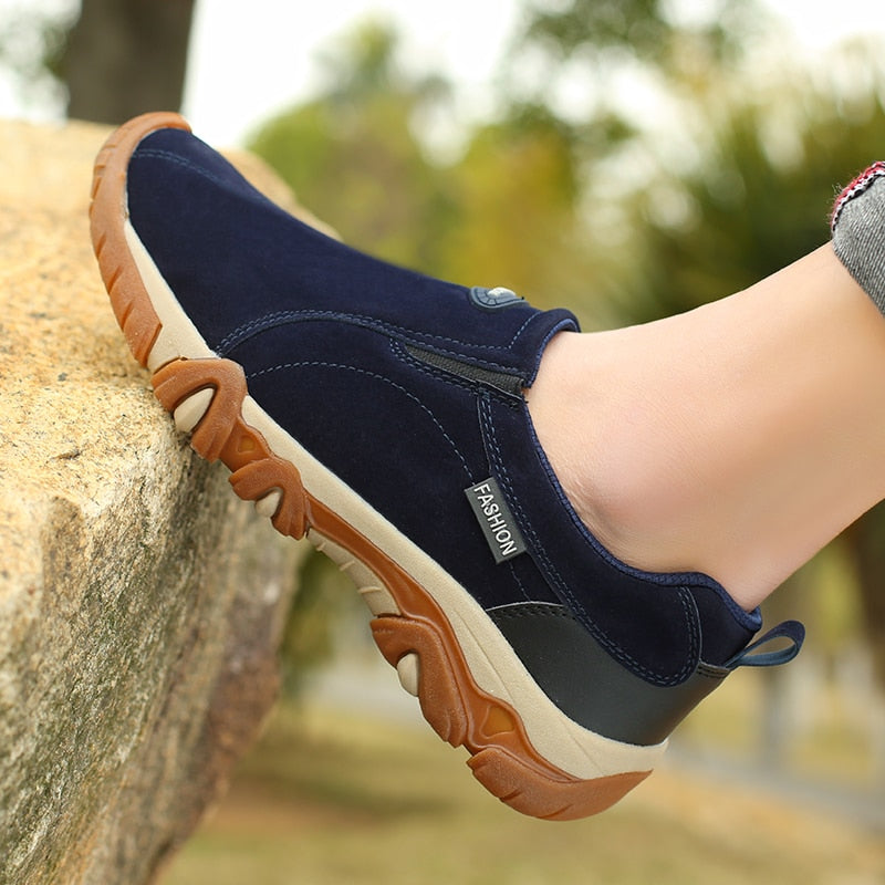 2021 High Quality Brand Men Shoes Leather Loafers Shoes Breathable Spring Autumn Casual Shoes Outdoor Non Slip Men Sneakers