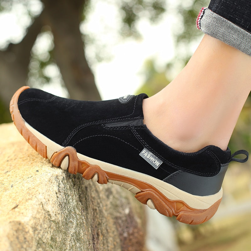 2021 High Quality Brand Men Shoes Leather Loafers Shoes Breathable Spring Autumn Casual Shoes Outdoor Non Slip Men Sneakers