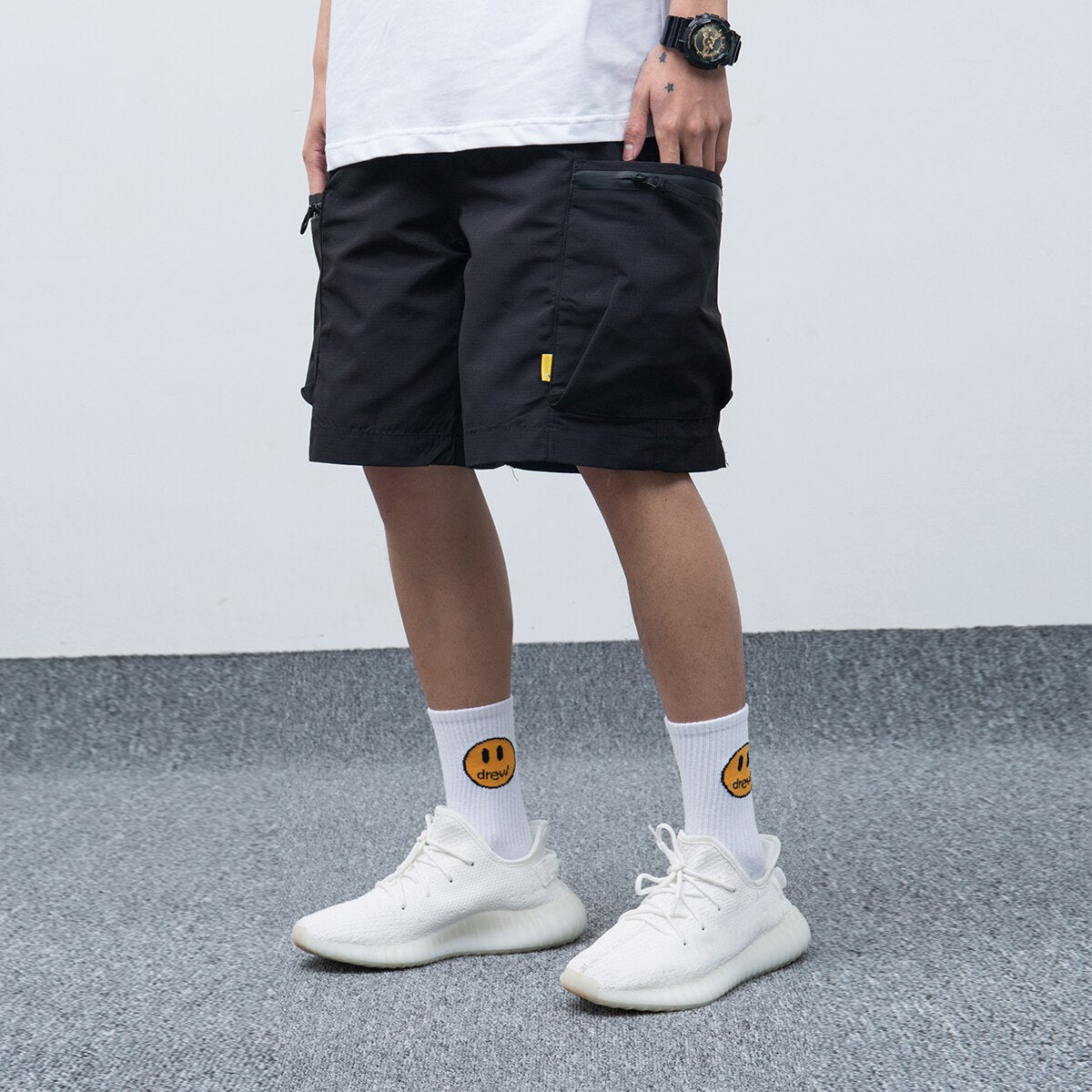 Summer Japanese Streetwear Fashion Big Pocket Cargo Shorts Harajuku Loose Trend Casual Pants Men Clothing Basketball Shorts