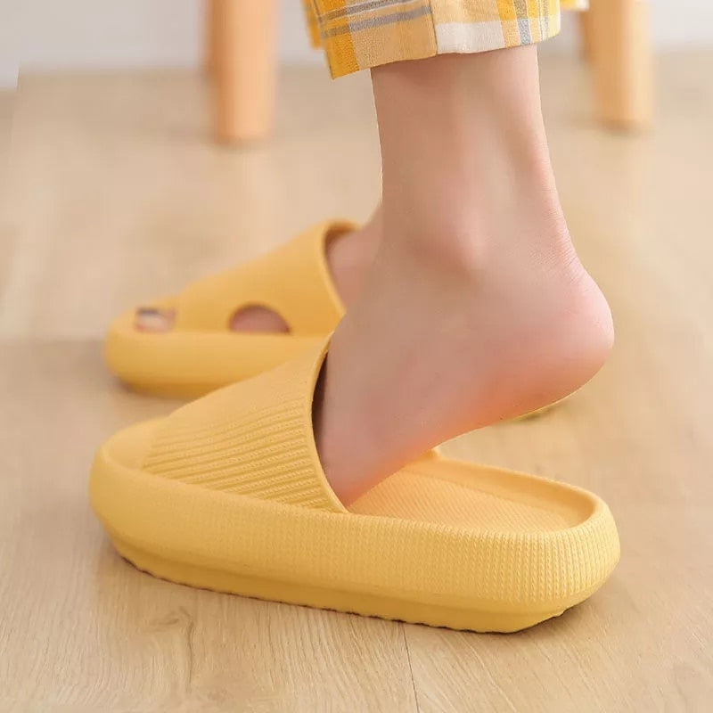 VIP Dropshipping Home Cloud Slippers Women Fashion Soft Sole EVA Indoor Slides Woman Sandals 2022 Summer Non-slip Flip Flops