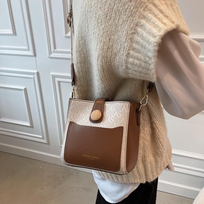 Casual Designer Women's Bag 2022 Trend Simple Bucket Crossbody Bags Wide Shoulder Handbags Elegant Wild Female Shoulder Bags Sac