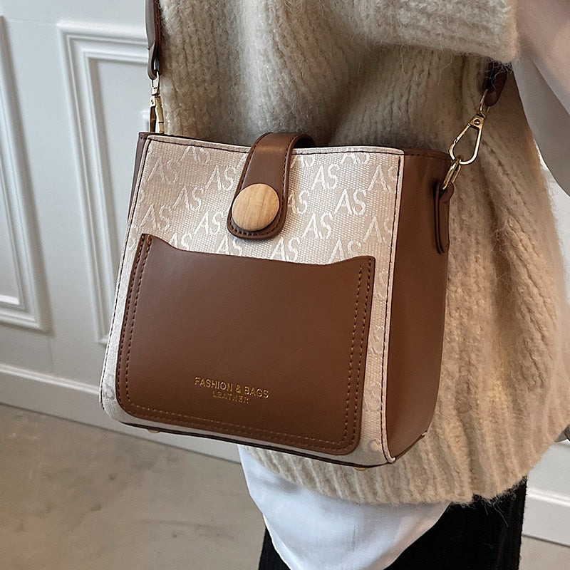 Casual Designer Women's Bag 2022 Trend Simple Bucket Crossbody Bags Wide Shoulder Handbags Elegant Wild Female Shoulder Bags Sac