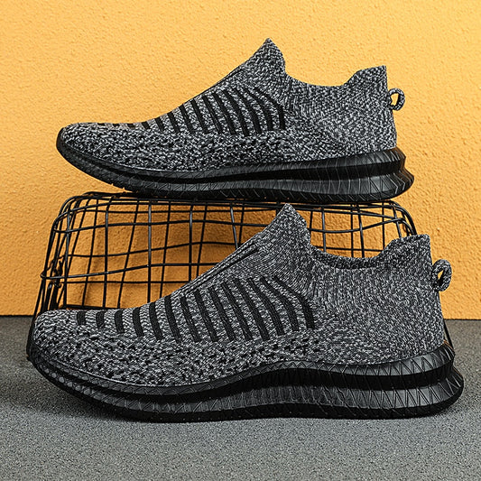 Men Shoes Lightweight Sneakers Men Plus Size Fashion Casual Shoes Summer Breathable Wear-resistant Men Loafers Zapatillas Hombre