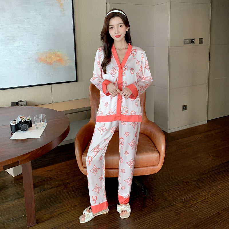 QSROCIO Women's Pajamas Set Fashion V Neck Letter Print Sleepwear Silk Like Leisure Home Clothes Nightwear