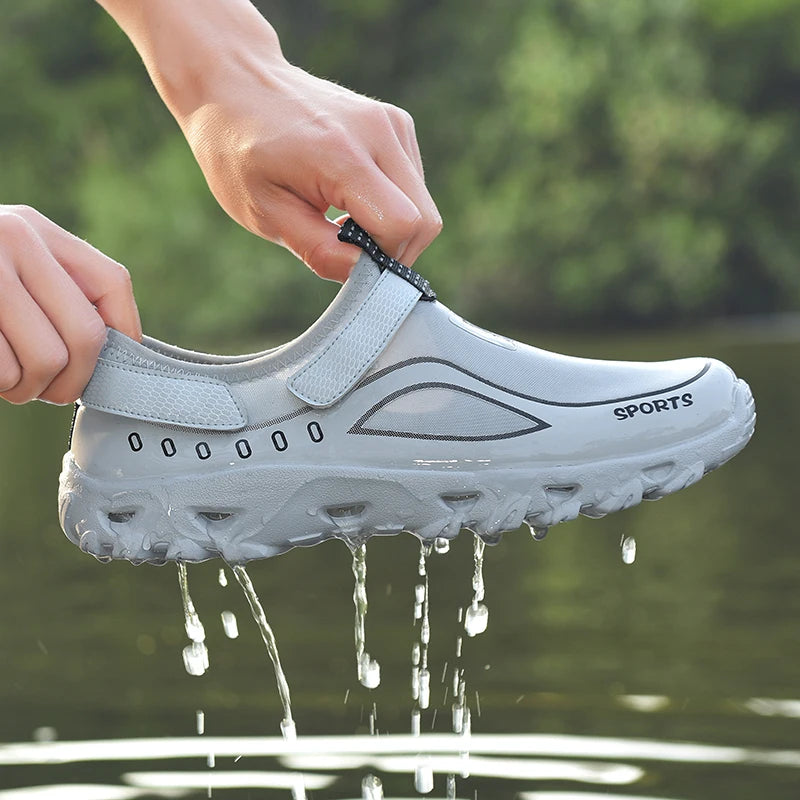 Summer Mesh Men Shoes Casual Lightweight Water Sneakers Men Outdoor Walking Hiking Shoes Breathable Slip on Mens Loafers Tenis