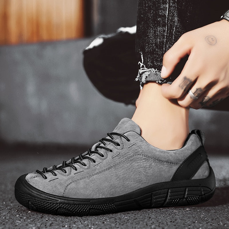 Genuine Leather Men&#39;s Shoes Outdoor Non-slip Sneakers Breathable Large Size Casual Shoes Fashion Flats Boat Shoes Men Loafers