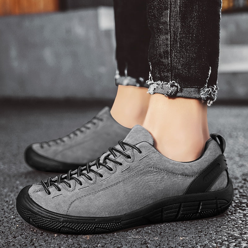 Genuine Leather Men&#39;s Shoes Outdoor Non-slip Sneakers Breathable Large Size Casual Shoes Fashion Flats Boat Shoes Men Loafers