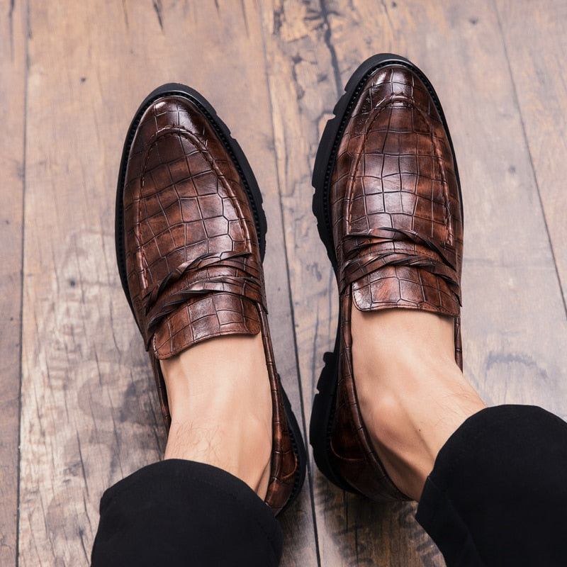 Men Leather Shoes outdoor Casual Formal Business Men&#39;s Shoes fashion Black Retro shoes Slip-On Mens Loafers Zapatos Hombre