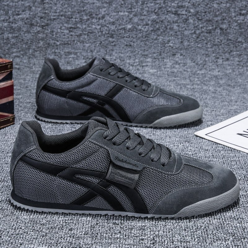 New Fashion Green Sneakers Men Designer Gym Trainers Mesh Breathable Running Shoes Men Vintage Walking Canvas Sneaker Men Flats