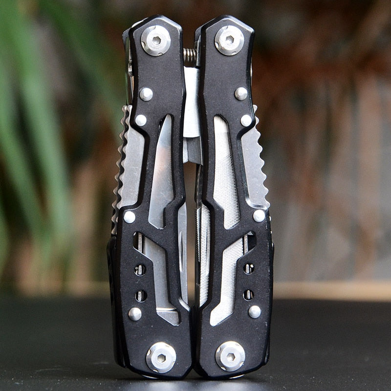Multifunctional pliers Folding Pliers Multi-tool Pocket Knife Pliers Outdoor Portable Folding Pliers Multipurpose Repair Tools