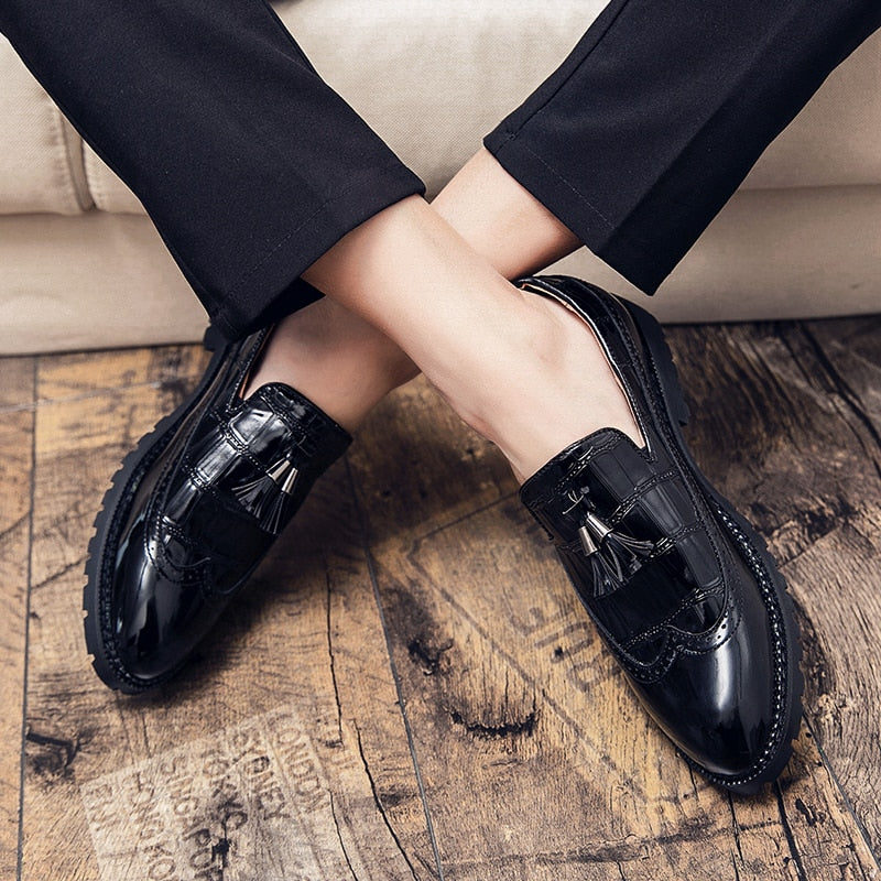 New Tassel Casual Loafers Men Leather Shoes Fashion Wedding Party Shoes Luxury Men Designer Business Flats Shoes Plus Size 38-47