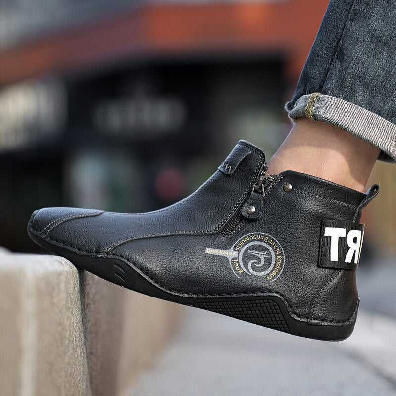 Brand Winter Plush Men&#39;s Boots Waterproof Leather Men Snow Boots Outdoor Zipper Ankle Boots Casual Men&#39;s Shoes Zapatos Hombre