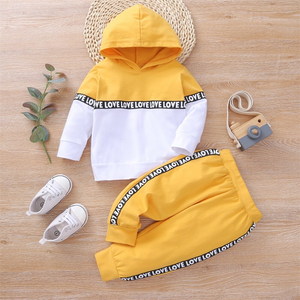 PatPat 2pcs Letter Print Splice Color Block Hooded Long-sleeve Baby Set